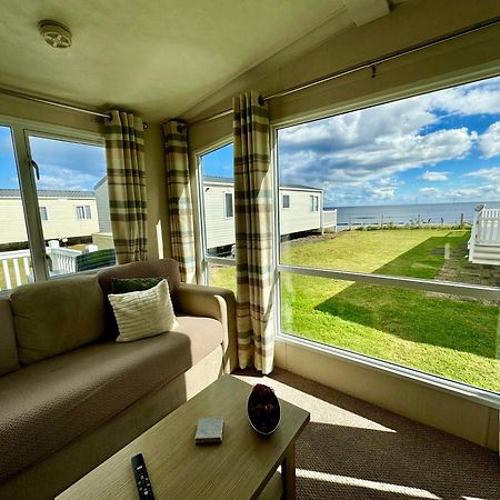 New Sea View Platinum Caravan With Huge Decking Ньюкасл-апон-Тайн Экстерьер фото